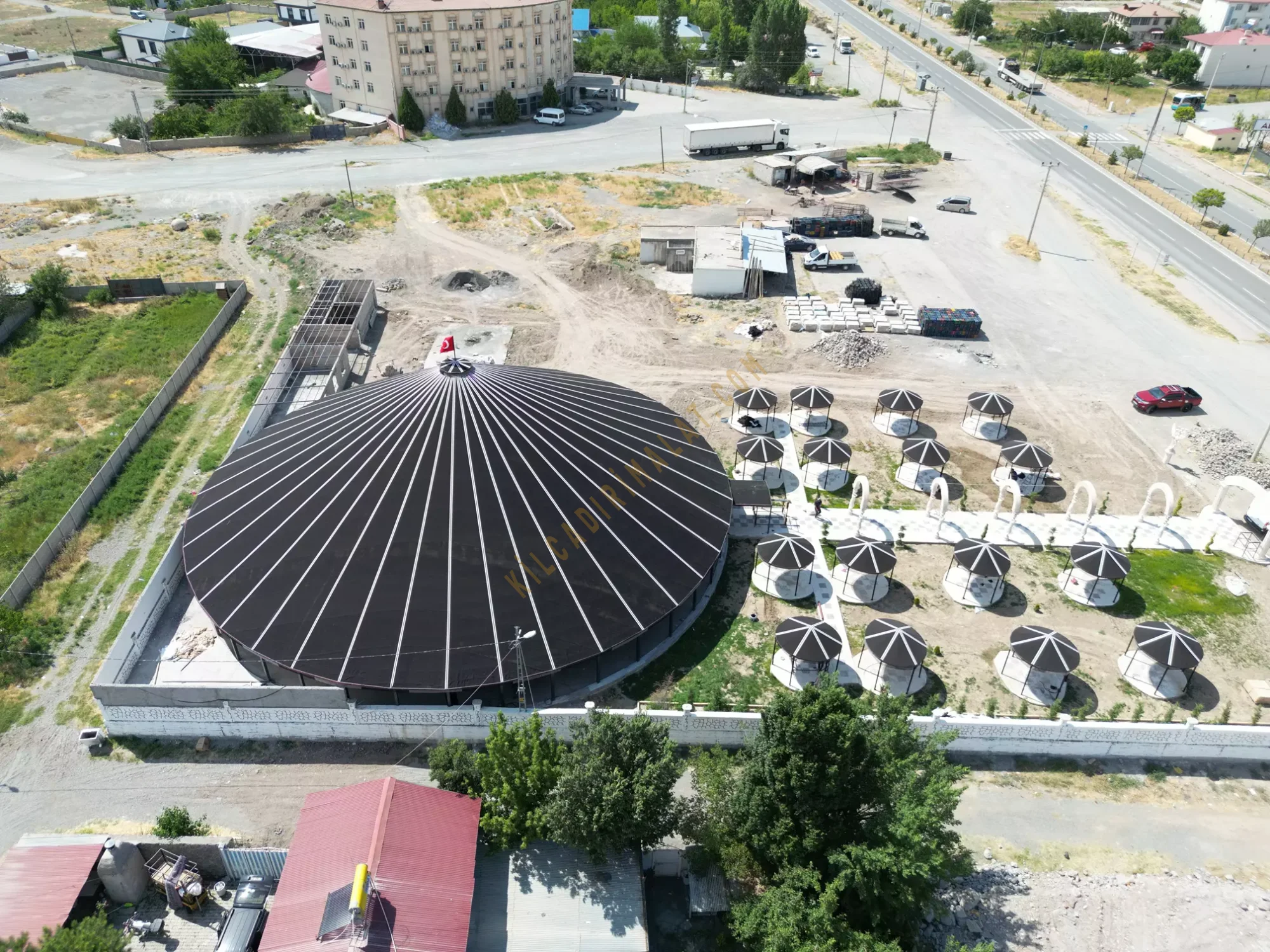 Igdır Belediyesi Düğün Salonu ( Türkiye’nin Tek Parça Orta Direksiz En büyük Çadırı )